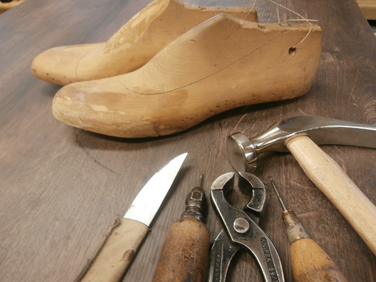 Schuhmacherei Und Alden-schuhe Reparatur Eduard Schmalz der schuhmacher - Über uns